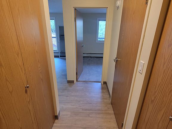 2nd image of 2153 Smith St #1464847