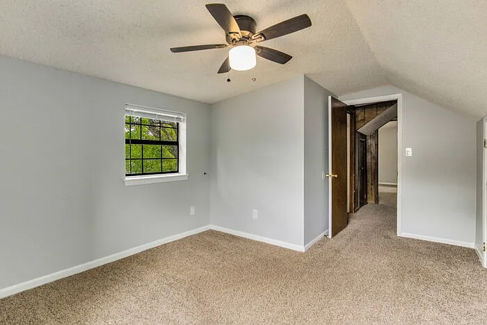 1025 Sable Dr #A — Photo 3
