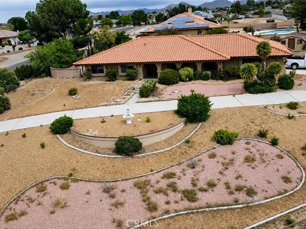 19996 Eyota Rd, Apple Valley, CA 92308