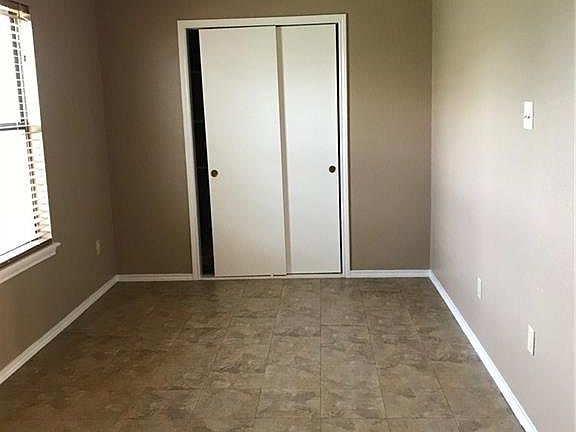 3rd image of 2841 Sage Brush Dr
