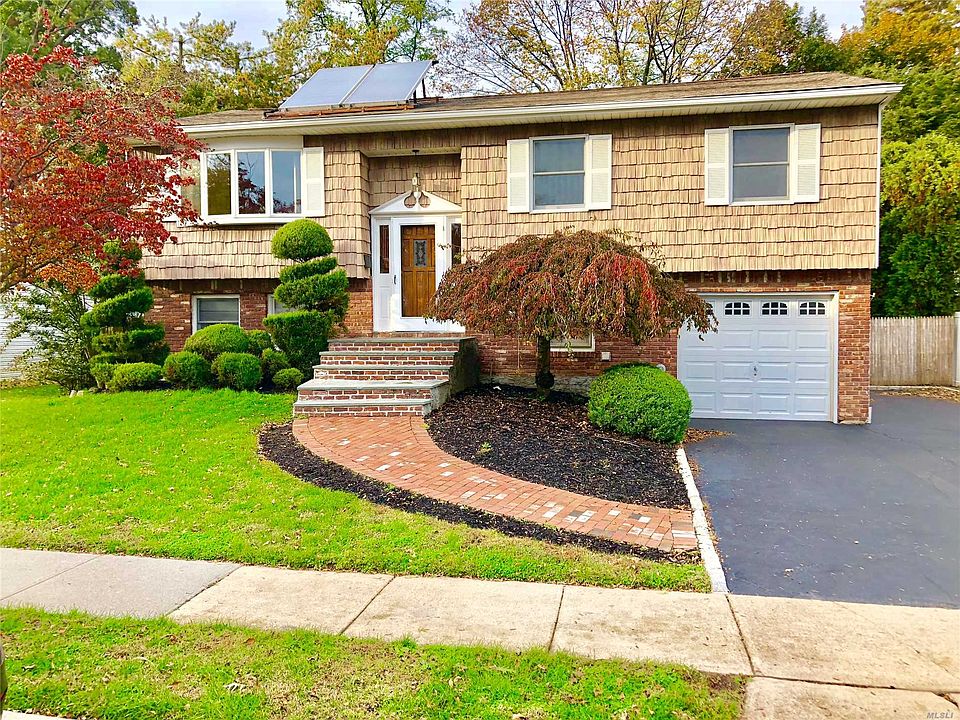 1st image of 8 Flower Ln