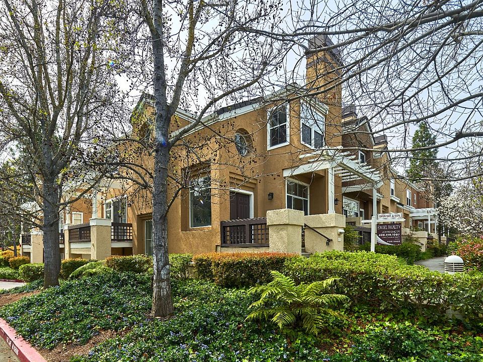 1st image of 426 Camille Cir Unit 16