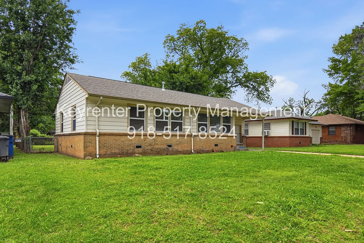 Building Photo - 1514 E 49th St