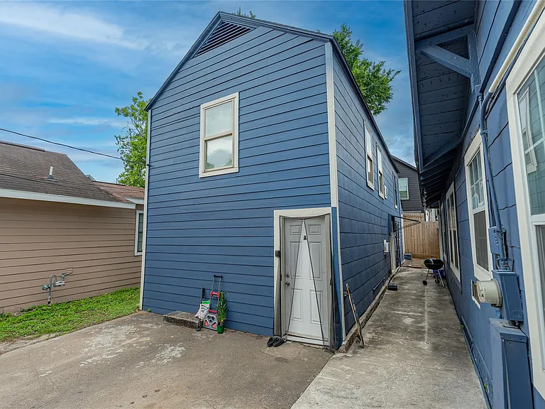 4206 Walker St #B — Photo 12