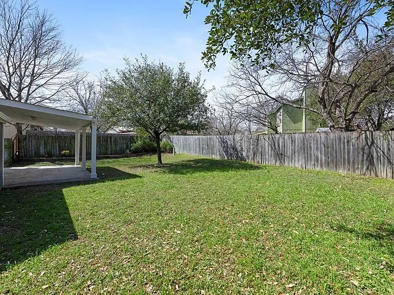 13204 Rampart St — Photo 24
