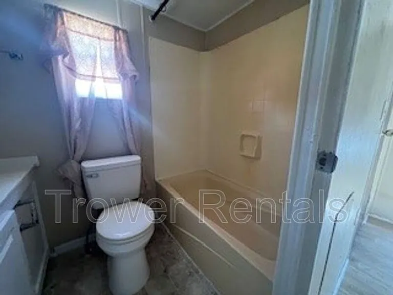 6605 W Blair St #2 — Photo 13