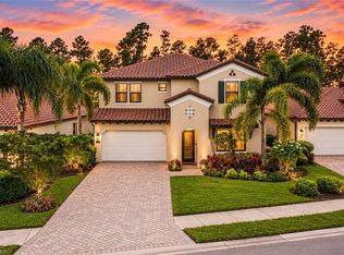 4391 Raffia Palm Cir, Naples, FL 34119
