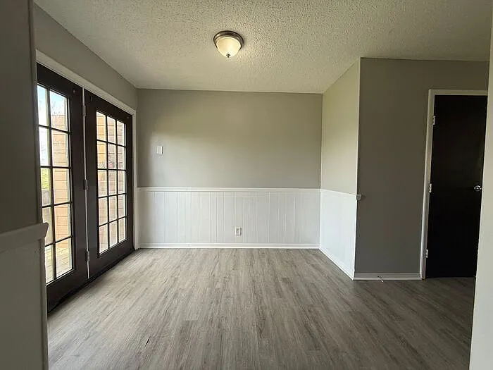 1029 Harold Dr — Photo 15