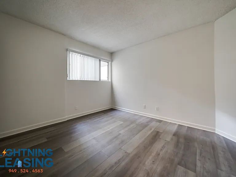 855 10th St #103 — Photo 15