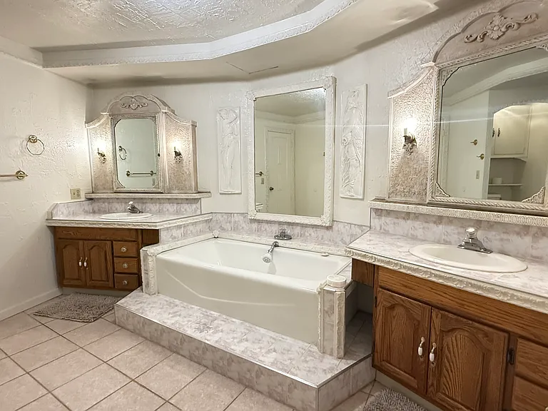 411 Brook Dr #A — Photo 7