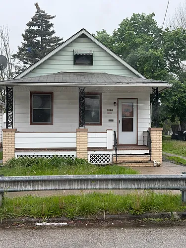 3886 E 57th St Photo 1