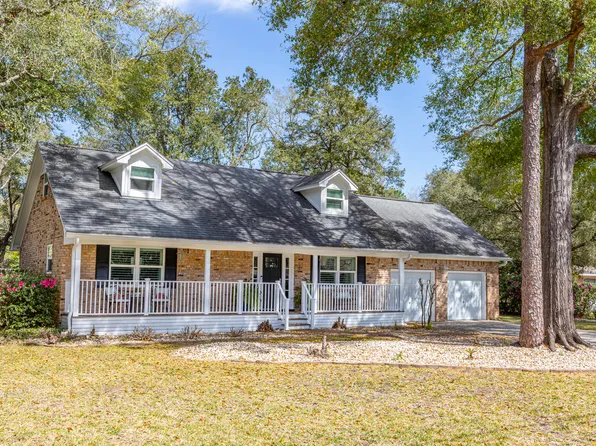 15 Wedgewood Ln NE, Fort Walton Beach, FL 32547