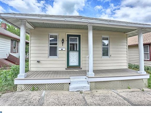 3rd image of 7 Mountain View Ct