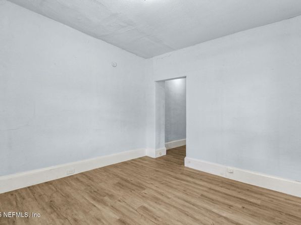 jacksonville-florida-154611322 picture