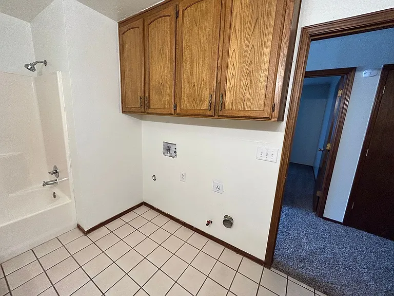 901 N Maryland St #A — Photo 6