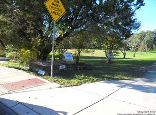 15047 Antonio Dr, Helotes, TX 78023