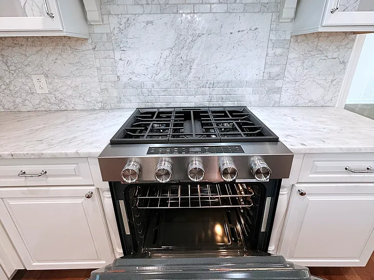 125 Ludwell Ct — Photo 18