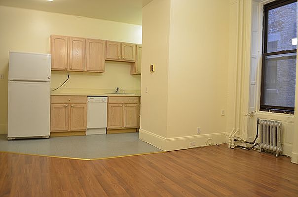 1st image of 115 Montague St APT 3B