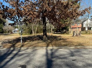 613 Darden Ln E, Wilson, NC 27893