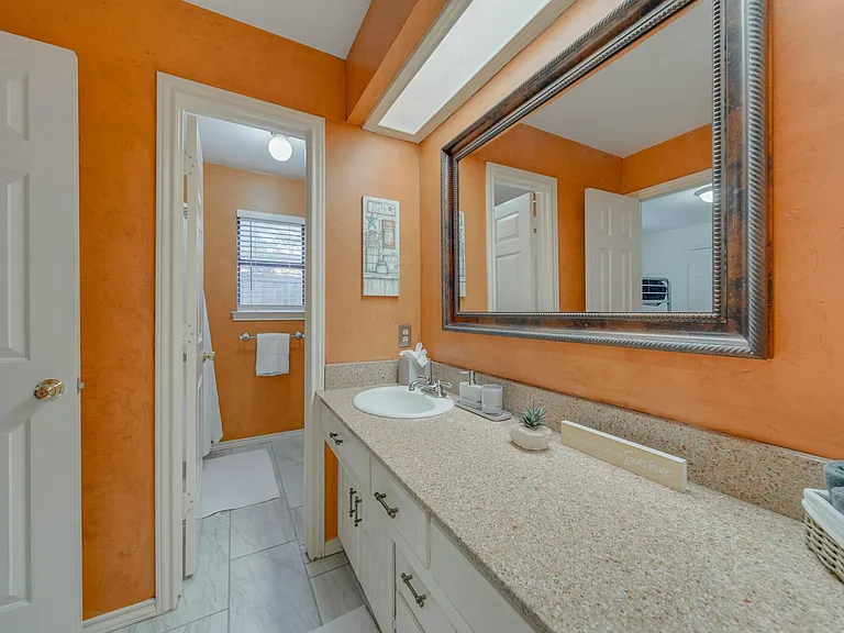 1507 Broadmoor Dr — Photo 26
