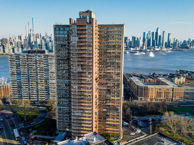 6040 Boulevard East #24M — Photo 21