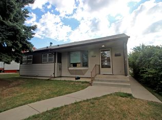 904 2nd Ave NW, Mandan, ND 58554