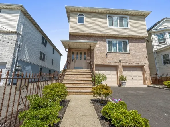 939 Grove St, Elizabeth, NJ 07202
