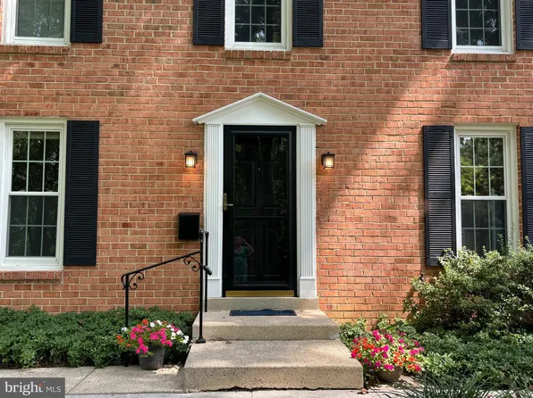 11301 Palisades Ct, Kensington, MD 20895