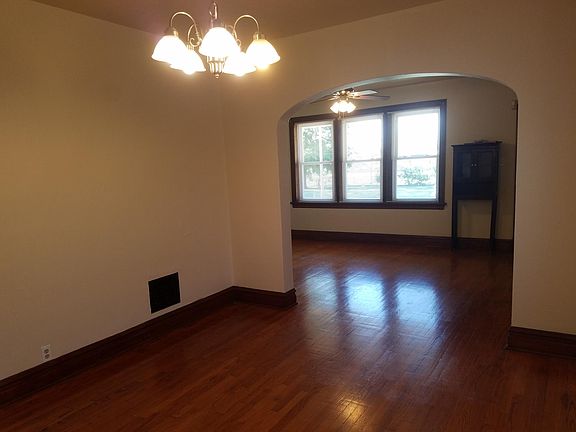2nd image of 4600-4602 Bircher Blvd