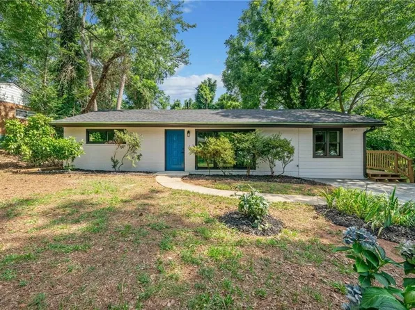 3485 Longleaf Dr, Decatur, GA 30032
