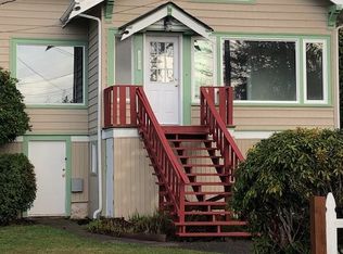 1062 James St, Astoria, OR 97103