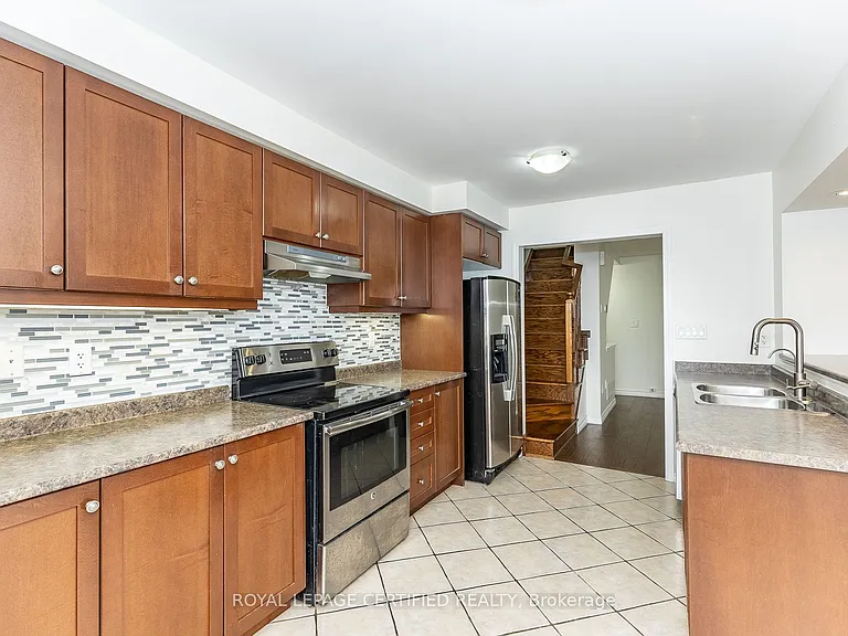 561 Speyer Cir — Photo 19