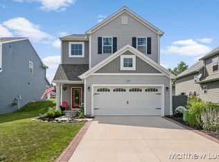 1244 Highland Hill Dr SE, Lowell, MI 49331