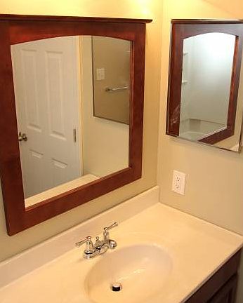 3rd image of 661 Greenway Manor Dr APT I