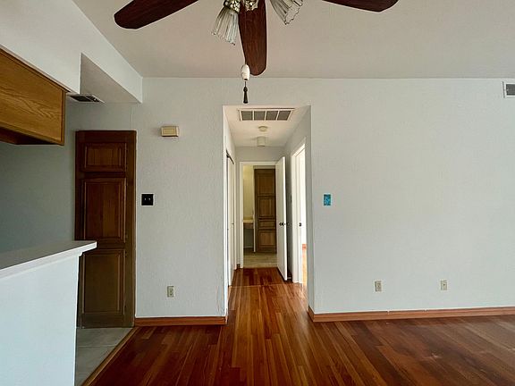 4th image of 3140 Devonshire Dr APT 142