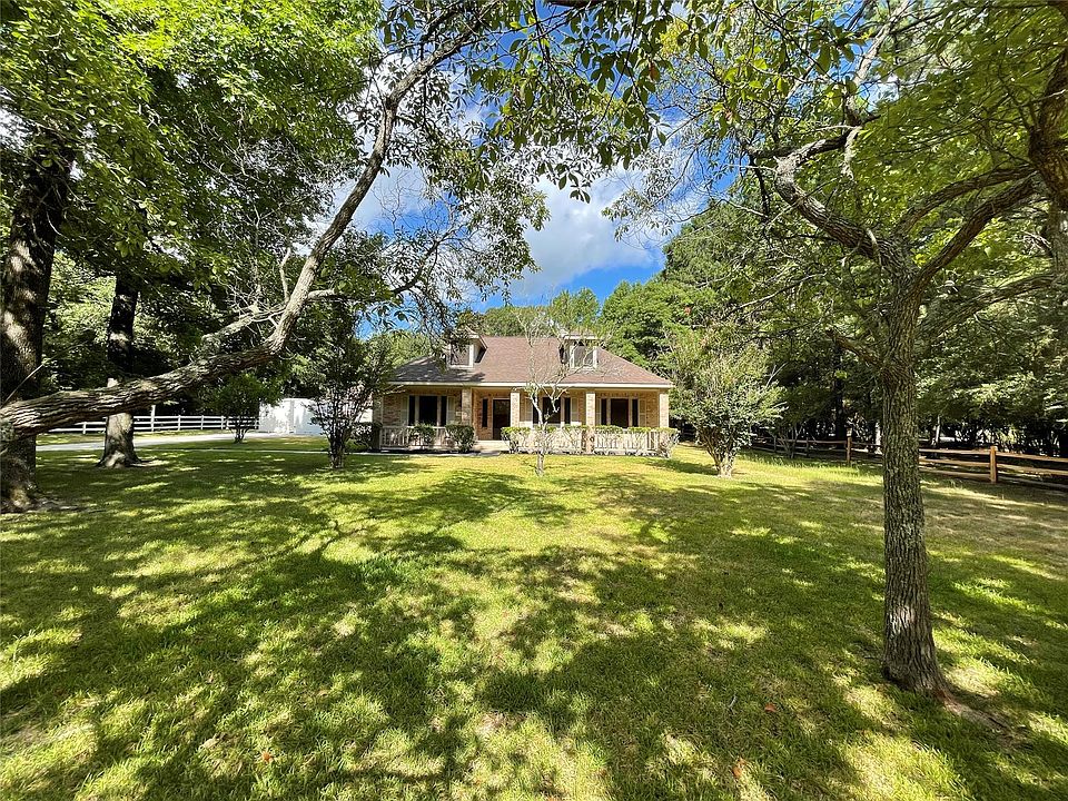 1st image of 2411 Blue Lake Dr