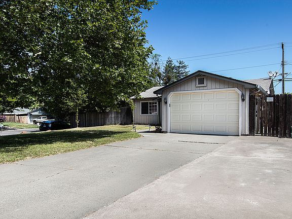 2nd image of 6101 Sylvester Way
