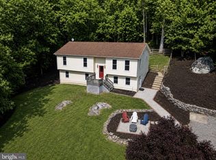 776 Valley View Rd, Harpers Ferry, WV 25425