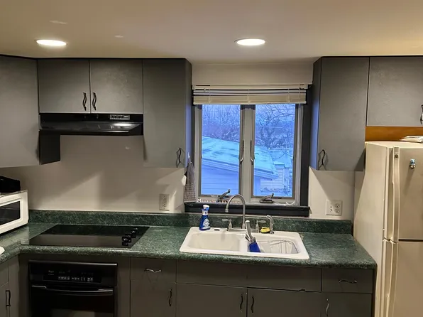 111 1/2 E Monmouth St, Winchester, VA 22601