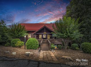 198 Boulder Rdg, Lake Lure, NC 28746