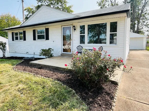 10836 Mallory Dr, Saint Louis, MO 63123