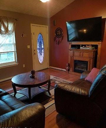 4th image of 233 Treasure Bay Ct