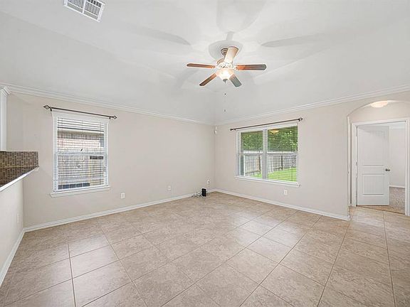 4th image of 3223 Norville Ln
