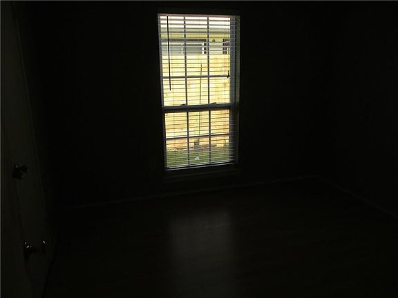 3rd image of 1917 Spies Springs Ct