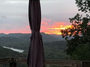 1172 Granville Hwy, Gainesboro, TN 38562