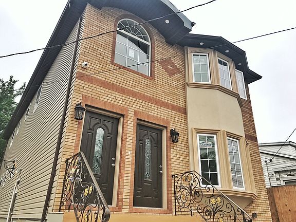 5th image of 15319 122nd Ave