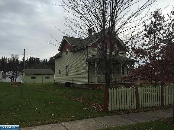 2nd image of 1120 Lincoln Ave