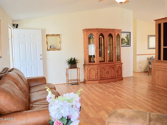 5th image of 450 W Sunwest Drive #273