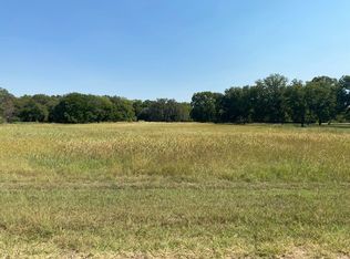 966 Daniel Rd, Weatherford, TX 76087