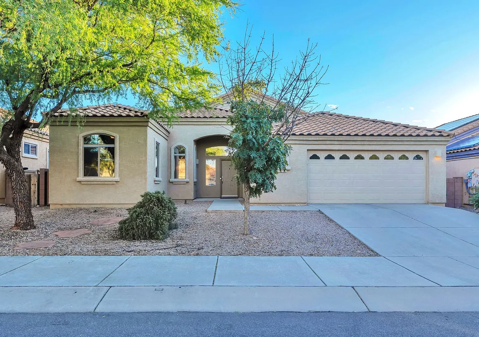 Arizona Homes Rentals and Sales — Photo 1